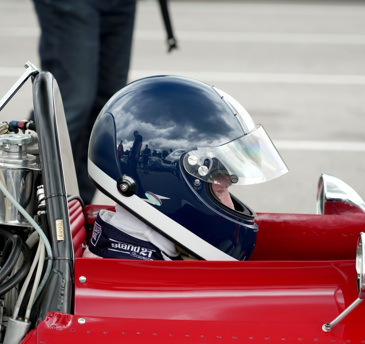 All the models shown on the Stand 21 website or in the Stand 21 catalog and not explicitely described as stock versions are illustrated strictly as examples of the company's expertise and capability and the pictures shown do not imply any violations of any trademarks. Such use of registered trademarks was carried out solely for authorized teams or drivers use and are not for sale to the public.